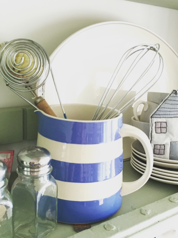 Cornishware –  the cream of domestic pottery